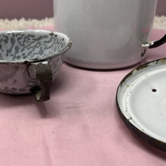 Vintage 1930 Antique Vintage EnamelWare Coffee Pot & Enamelware Coffee Cup Collectible Set